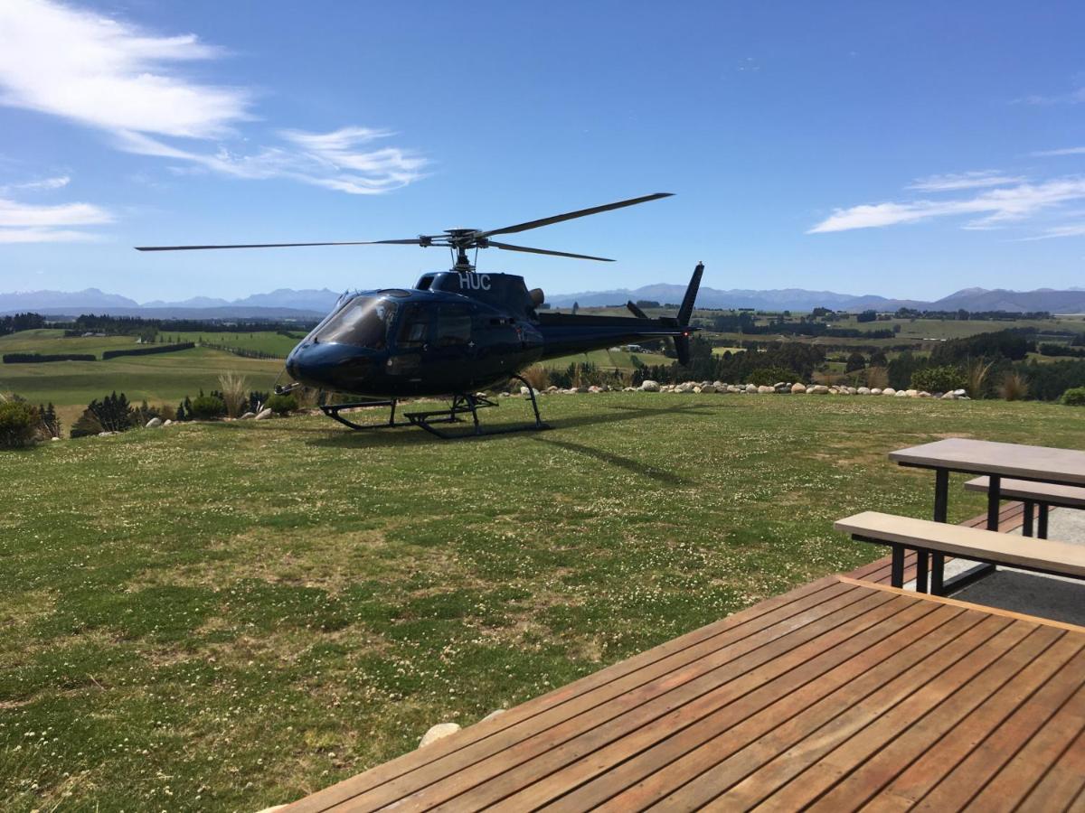테아나우 Fiordland Eco-Retreat -- Panoramic Views -- Hot Tub 빌라 외부 사진