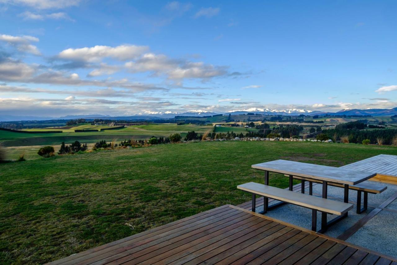 테아나우 Fiordland Eco-Retreat -- Panoramic Views -- Hot Tub 빌라 외부 사진